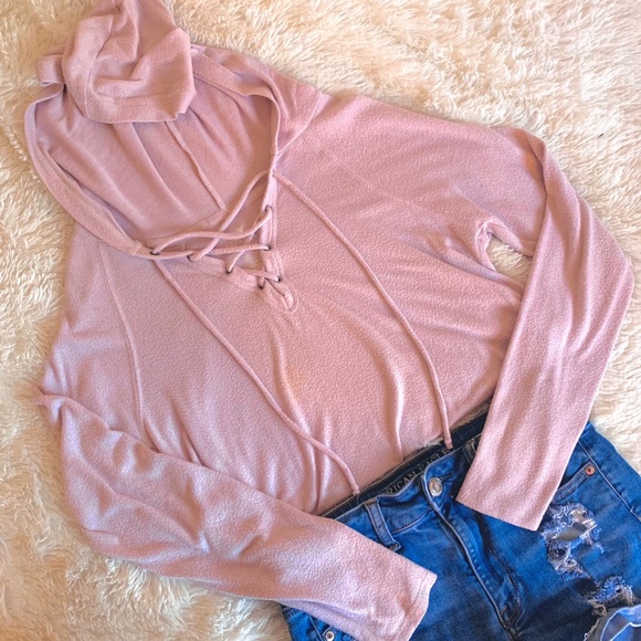 American Eagle Outfitters Tops - American Eagle Soft Sweatshirt